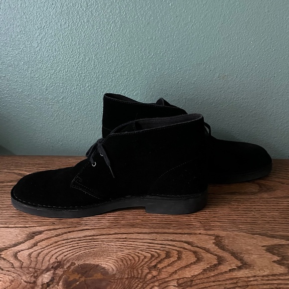 Clarks Premium Soft Black Suede Desert Boots  Crepe Soles  Mens Size 10.5 Medium main image 11